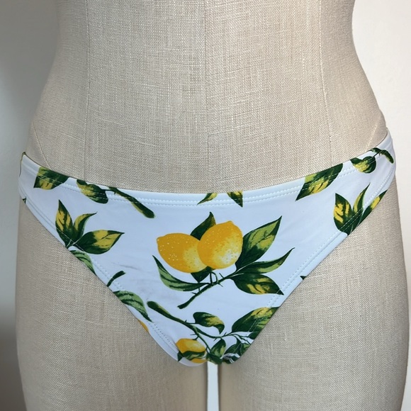 Bikini lemon pattern - Picture 3 of 16